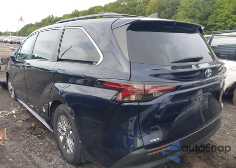 2024 Toyota Sienna Le z USA, uszkodzony, nr VIN 5TDKSKFC0RS133528